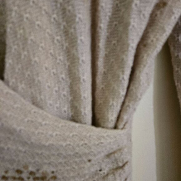 Ann Taylor Petites Beige Sequin Wrap Silk Blend Sweater Size SP - Picture 3 of 7